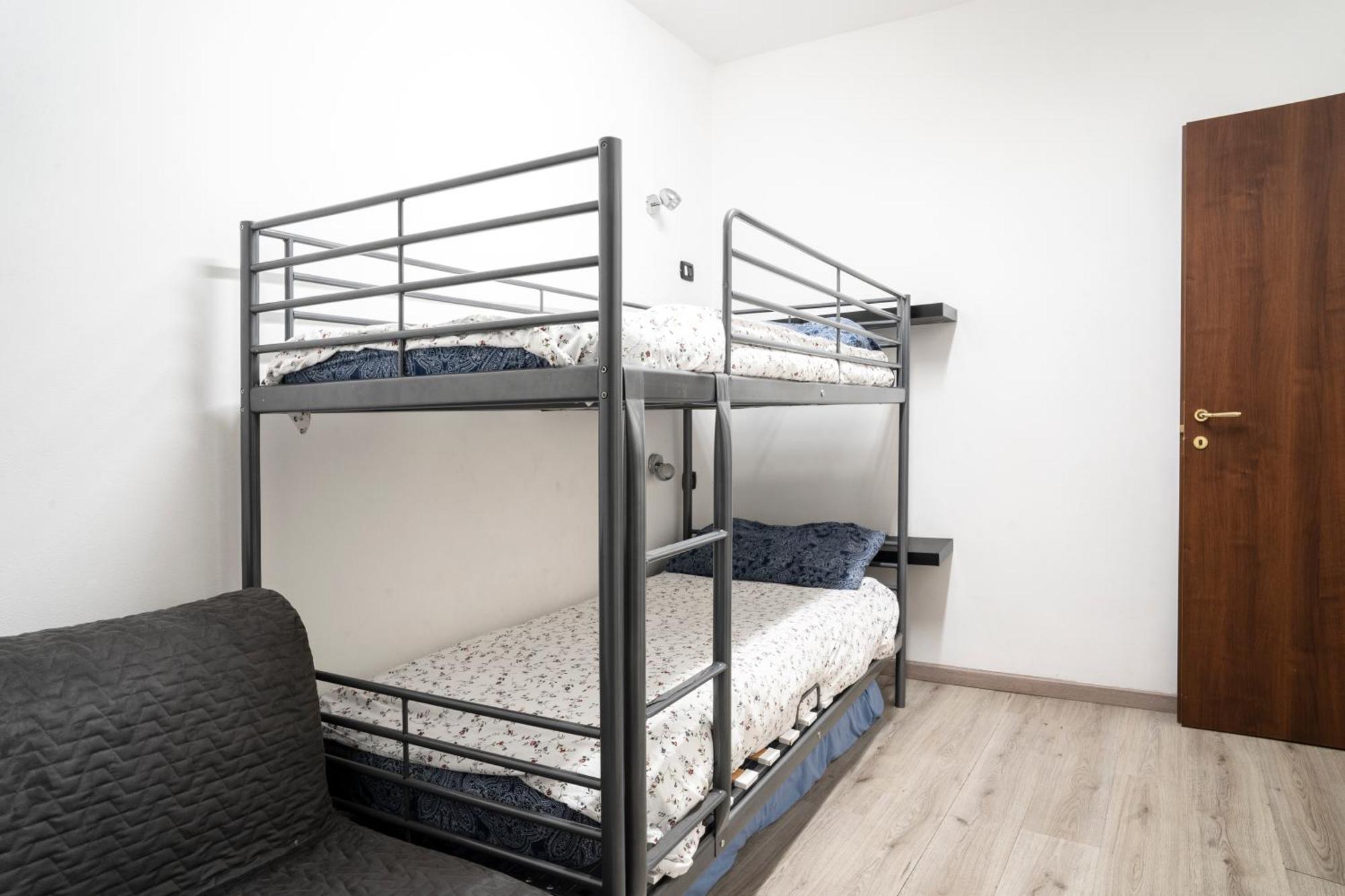 Houseingenoacenter Parking 아파트 외부 사진